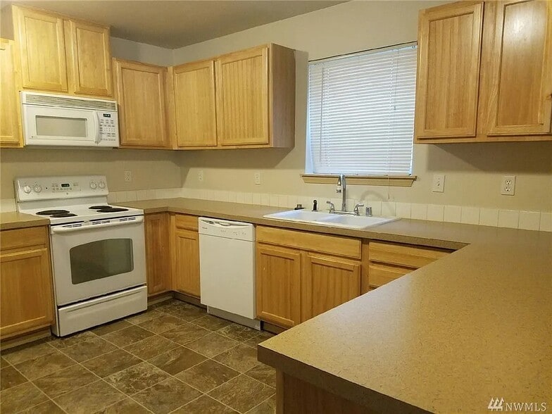 Building Photo - 17420 84th Avenue Ct E