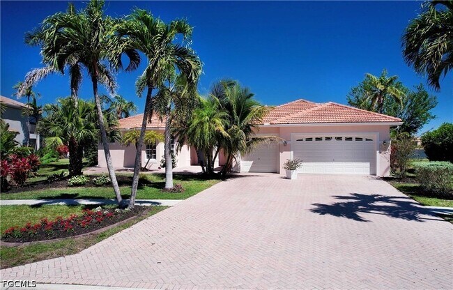 Building Photo - 2202 Grove Dr