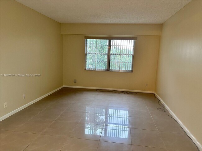 Building Photo - 1151 SW 128th Terrace