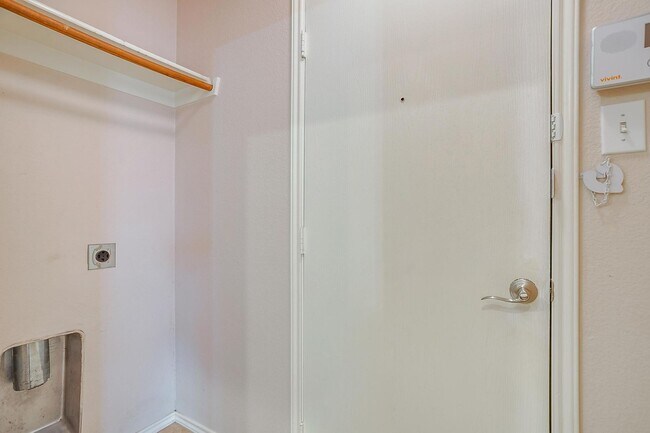 Building Photo - Amazing 3 Bed 2 Bath Rental in Alexandra Meadows- Eagle Mountain ISD- 76131