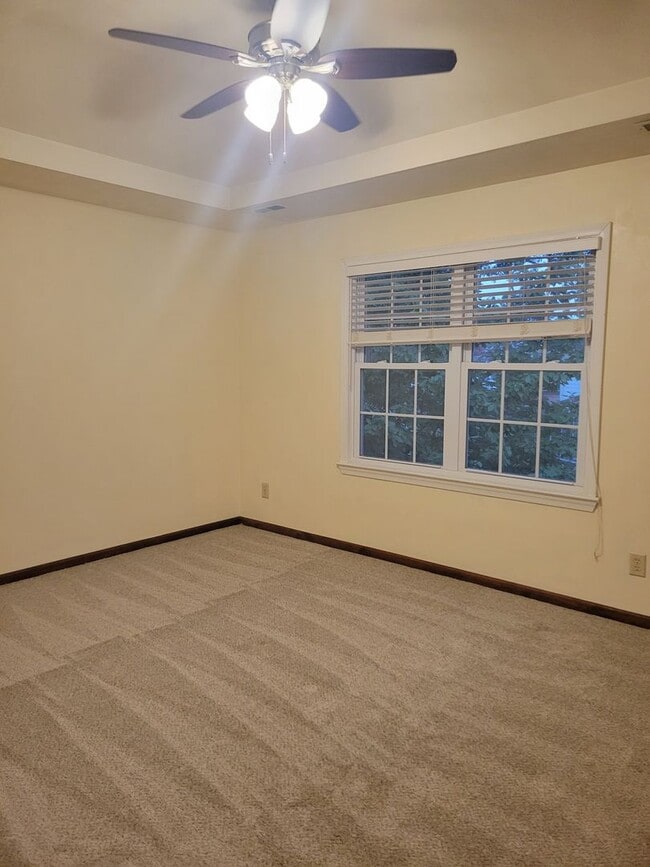 Building Photo - 4 bedroom 2.5 baths in Kempsville
