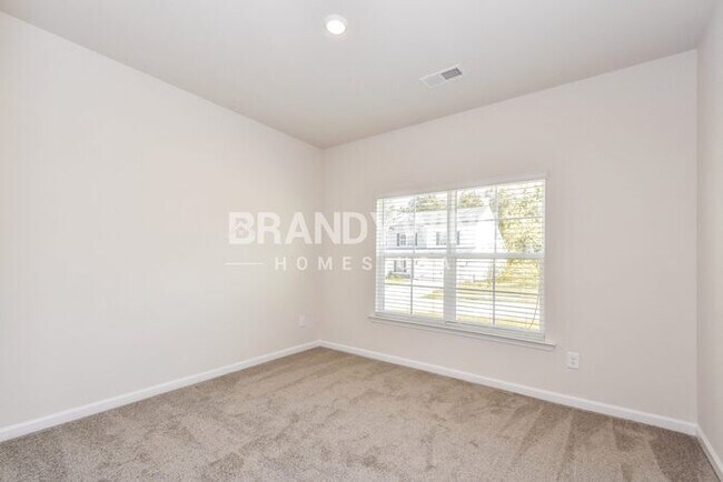 Building Photo - 662 Patmore Dr