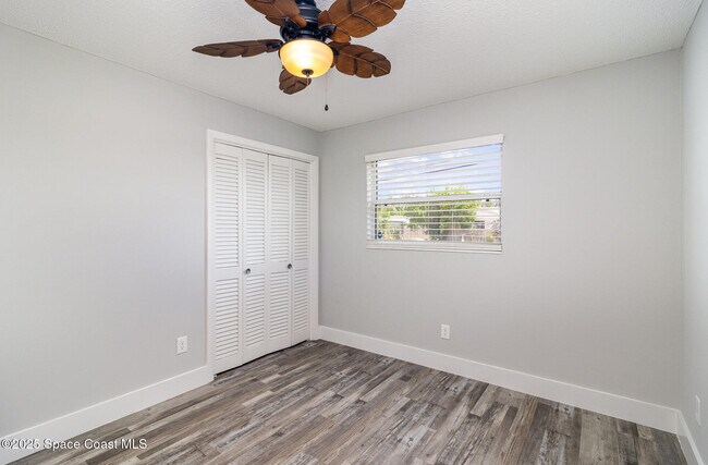 Building Photo - 205 Trinidad Dr