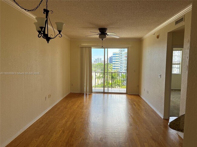 Building Photo - 1801 N Flagler Dr