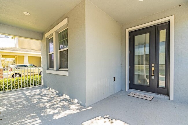 Building Photo - 12111 Imaginary Way