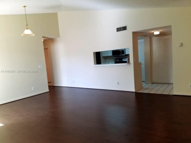 Building Photo - 9701 Westview Dr