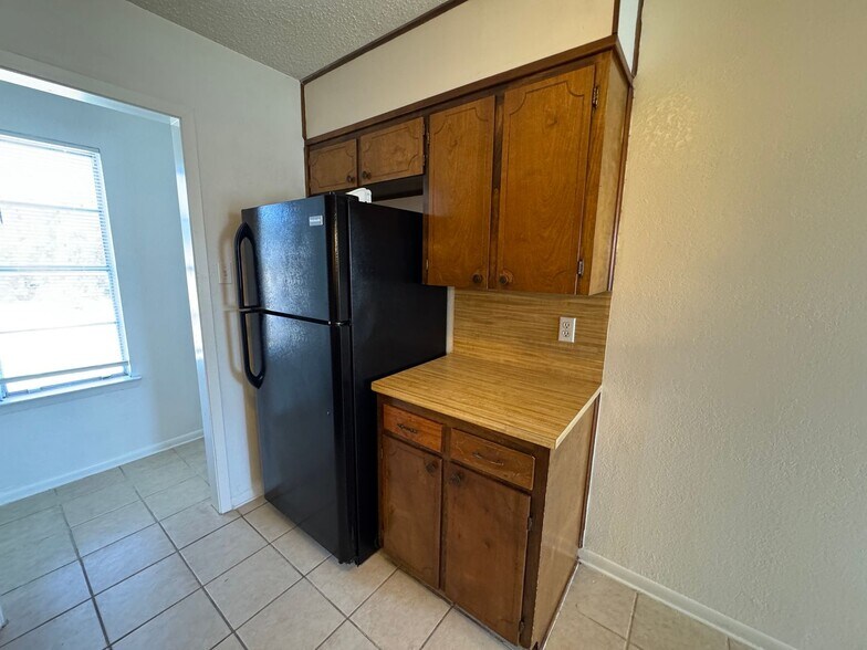 Building Photo - 917 N 7th St