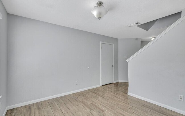Building Photo - 2927 Cypress Island Dr