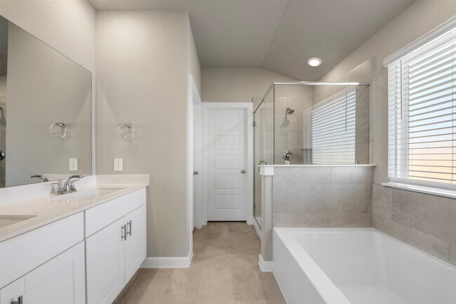 Building Photo - 17886 Stone Ter Ct