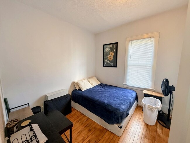 Building Photo - A Sweet Spot in La Crosse – 2 Bedrooms Await