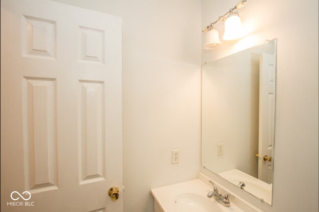 Building Photo - 1838 Keystone Lakes Dr