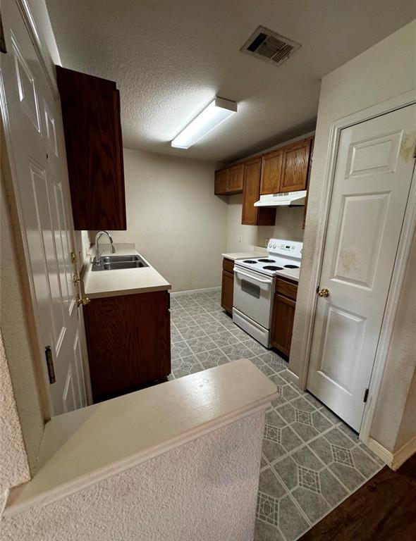 Building Photo - 8613 Talyne Chaise Cir