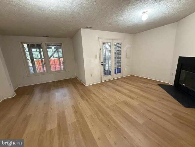 Building Photo - 58 Drumcastle Ct