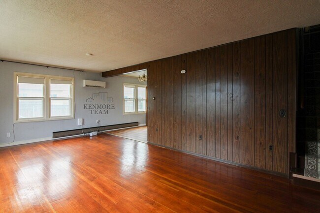 Building Photo - 3 Bedrooms, 2.5 Baths Duplex in Richland