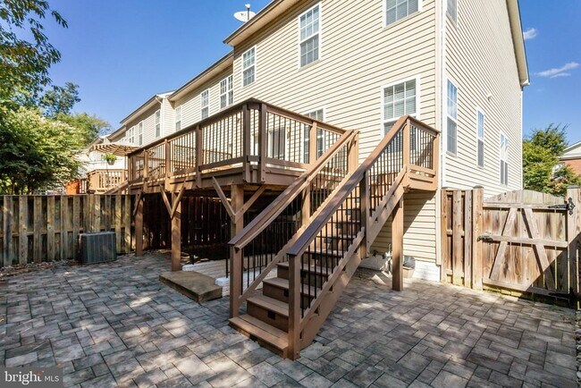 Building Photo - 6522 Trask Terrace