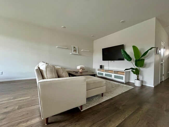 Building Photo - Welcome to your new home!