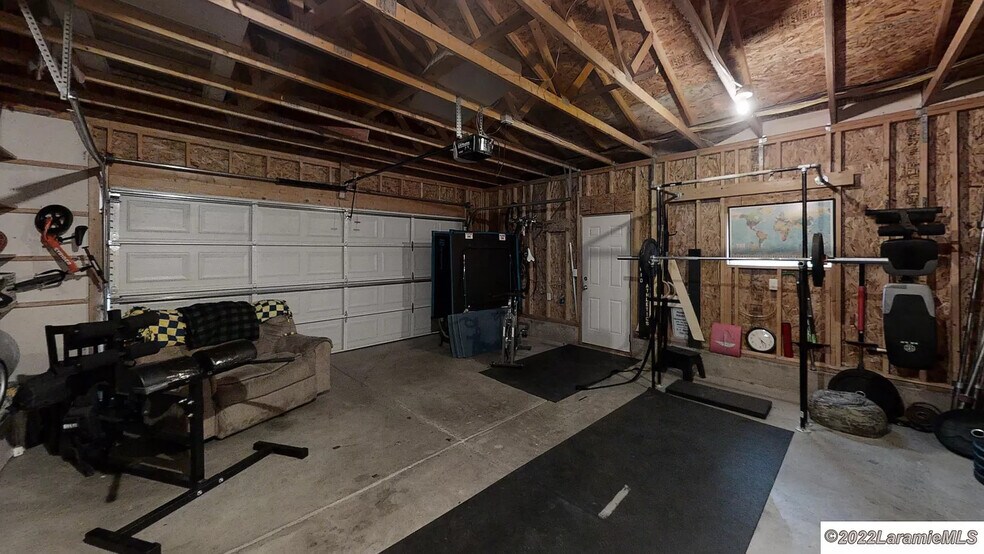 Building Photo - 1135 Boswell Dr