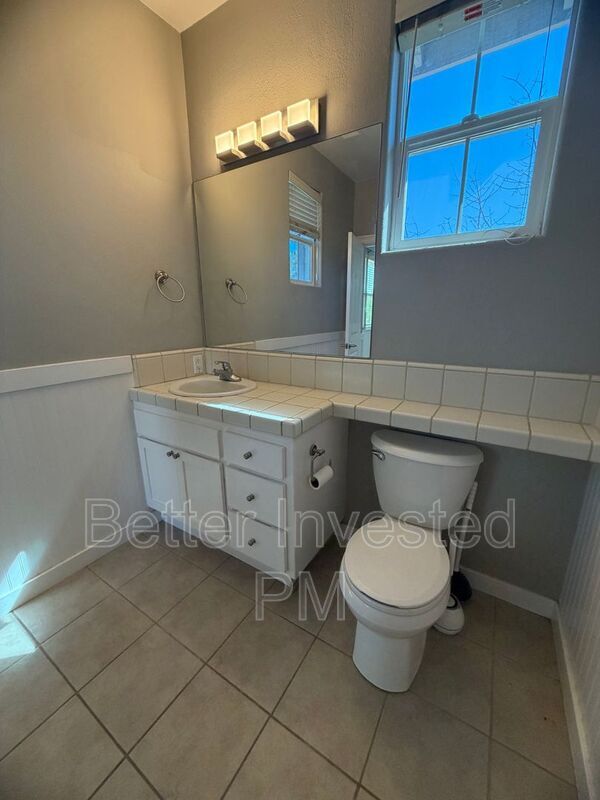 Building Photo - 2455 Prairie Ln