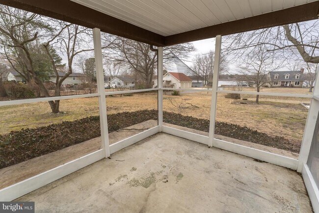 Building Photo - 8997 Concord Rd