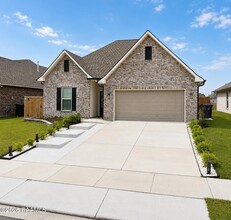 Building Photo - 10966 Denali Ave