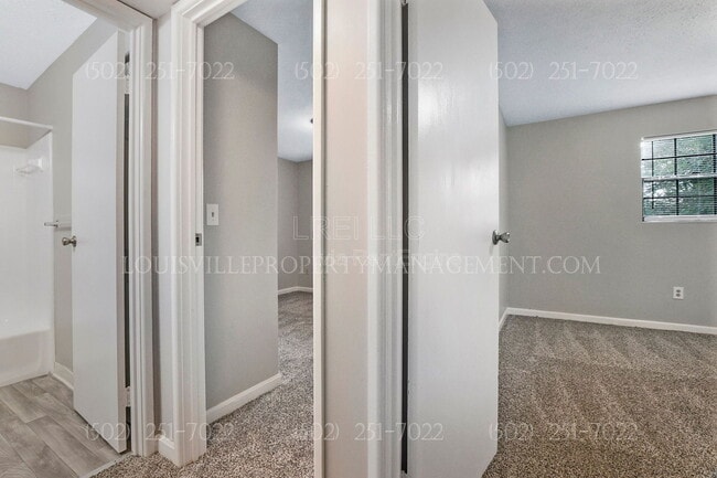 Building Photo - 3105 Fordhaven Rd