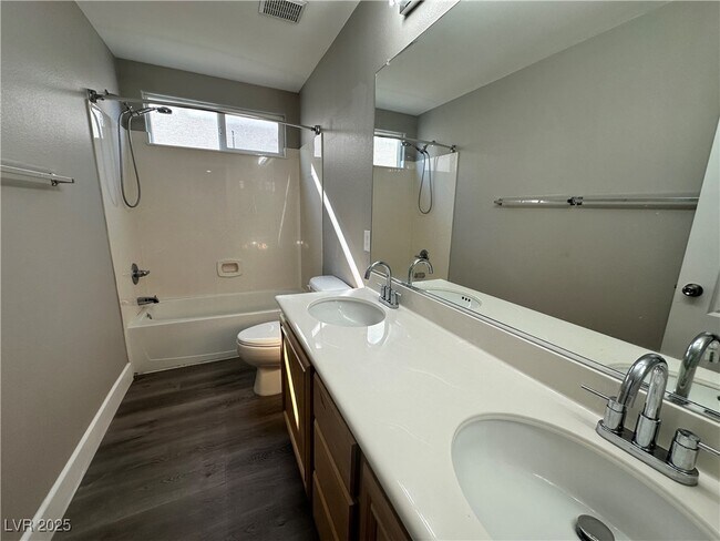 Building Photo - 4312 N Thunder Twice St