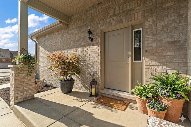 Building Photo - 64 Olympus Dr