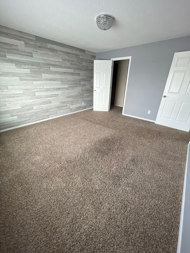 Building Photo - 7103 W 56th St