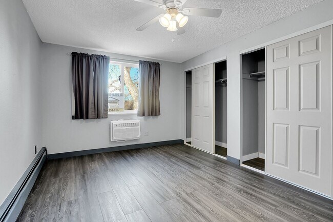 Building Photo - 1 Bedroom, 1 bath, 3rd floor Apartment