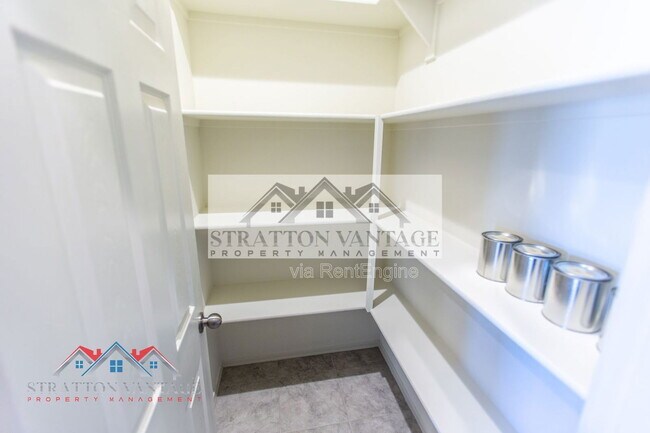 Building Photo - 24618 W Concorda Dr