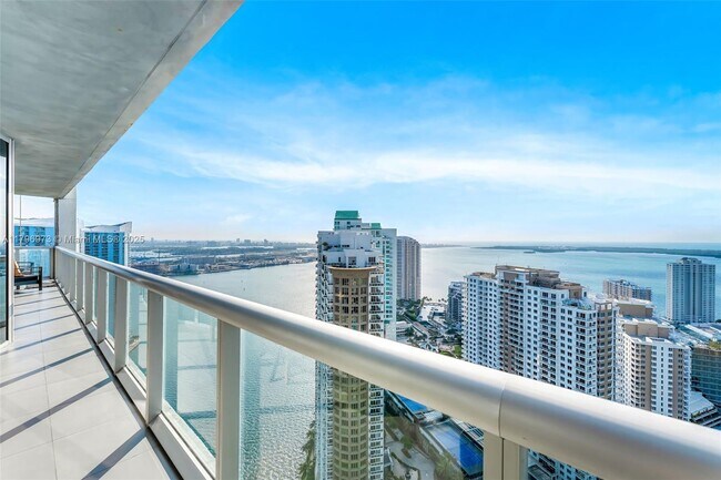 Building Photo - 465 Brickell Ave