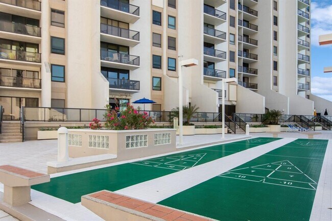 Building Photo - 450 S Gulfview Blvd