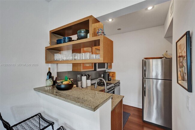 Building Photo - 815 Euclid Ave