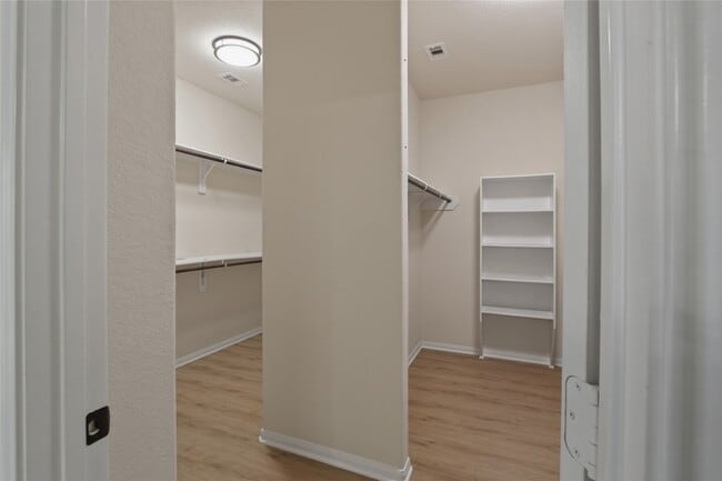 Building Photo - 23430 Banks Mill Dr