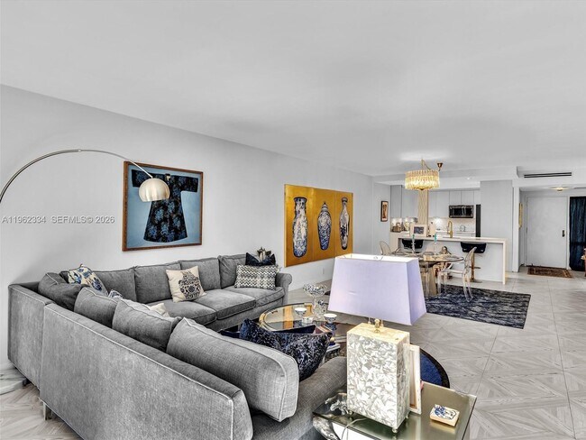 Building Photo - 101 Crandon Blvd