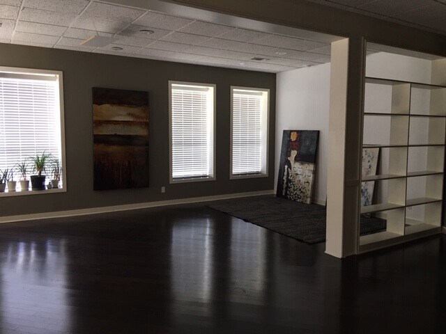 Building Photo - 31 E. Center RES