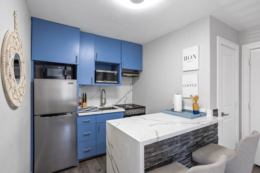 Building Photo - 2620 Arbor St