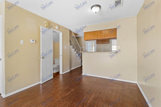 Building Photo - 9487 Olde Village Ct