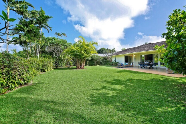 Building Photo - Spacious 3-bedroom, 2 bath home in Kailua