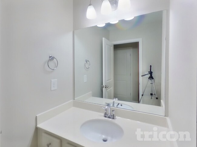 Building Photo - 174 Southwind Cir