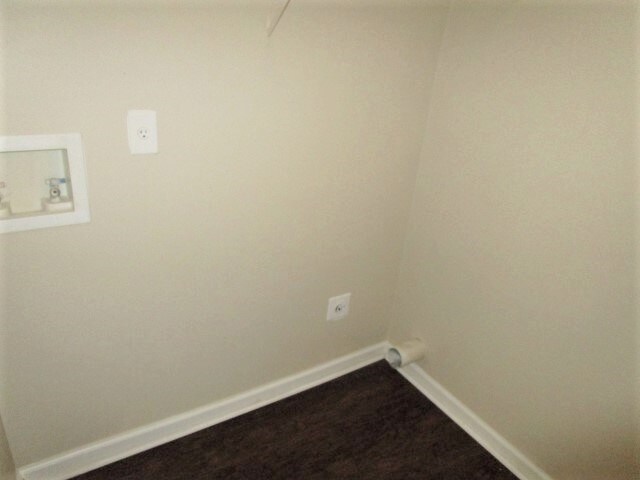 Building Photo - 324 Sunderland Way