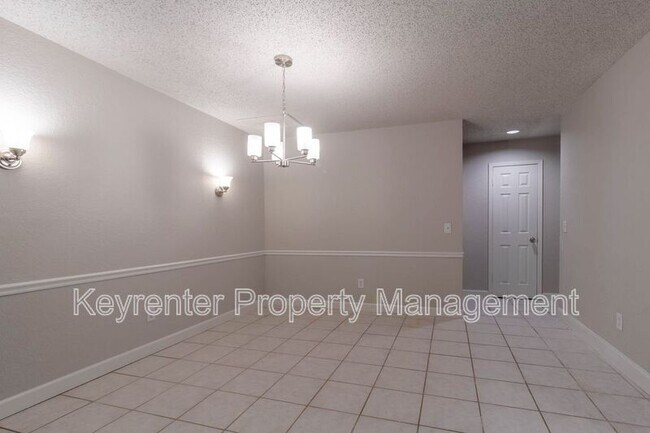 Building Photo - 732 Westridge Ct