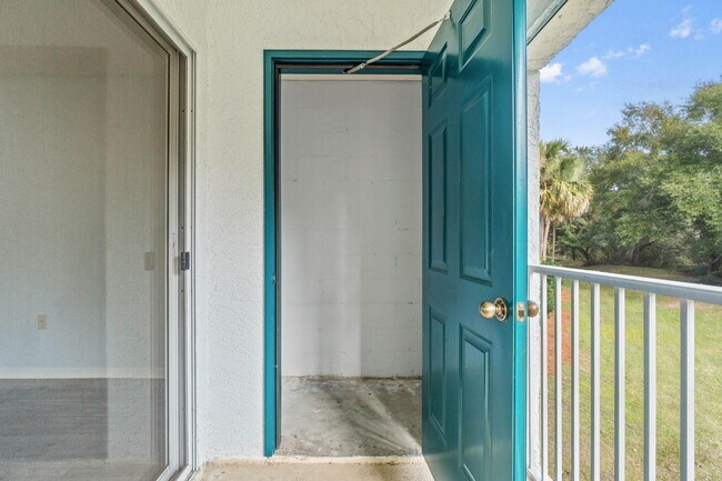 Building Photo - 4274 Calinda Ln