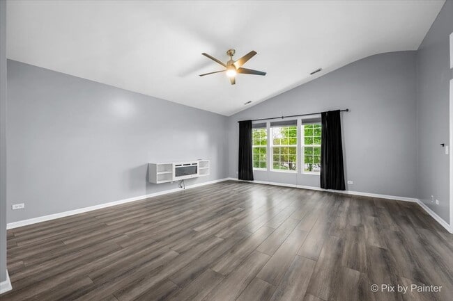 Building Photo - 3302 Bromley Ln