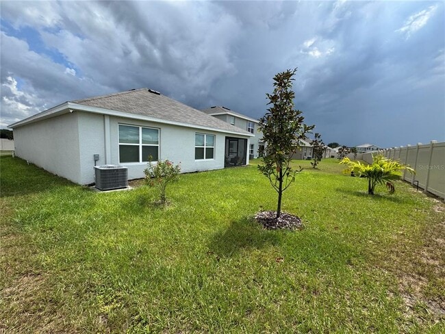 Building Photo - 9158 SW 45th Ter