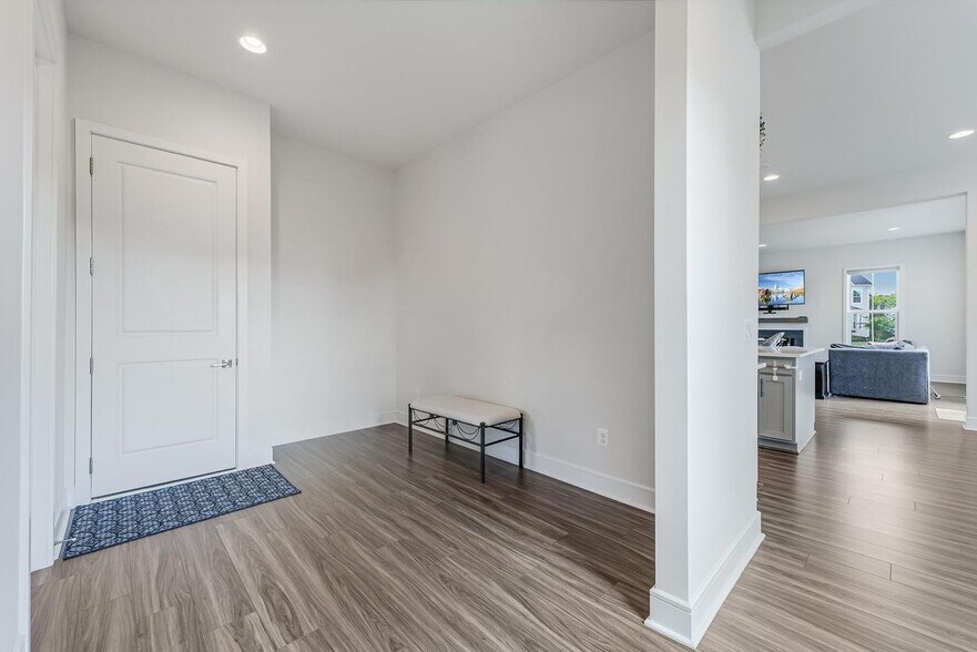 Building Photo - 23765 Fairfield Knl Ct