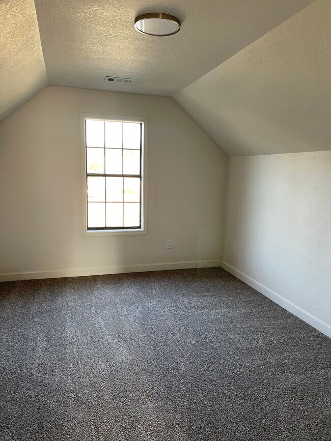 Building Photo - "Charming 3-Bed Home in Jonesboro with Granite Countertops & 2 Full Baths!"