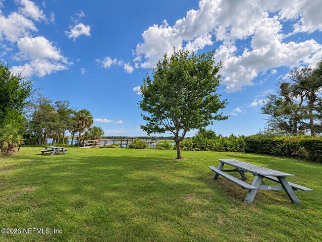 Building Photo - 2521 Vista Cove Rd