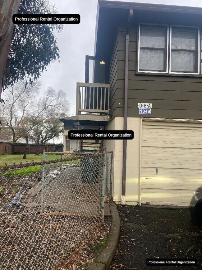 Historic Mare Island Studio....walk ba... 1046 Oak Ave Vallejo CA