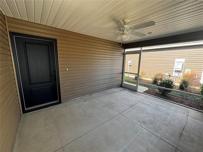 Building Photo - 5846 Bamboo Ave